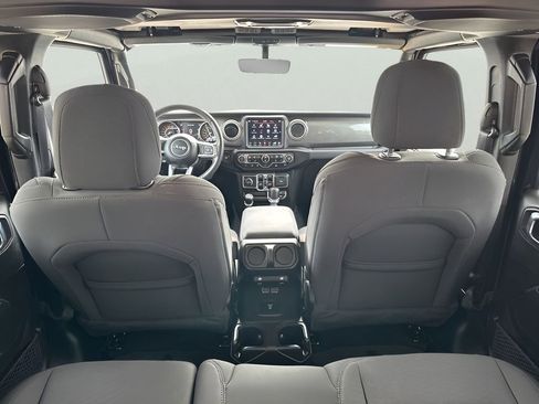 Used 2023 Jeep Wrangler Unlimited Sahara w/ Cold Weather Group AWD/4WD image 36