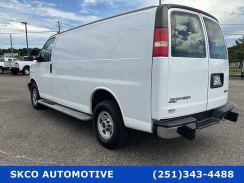 Used 2015 GMC Savana 2500 RWD image 3
