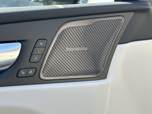 New 2026 Volvo XC60 T8 Ultra w/ Protection Package Premier image 12