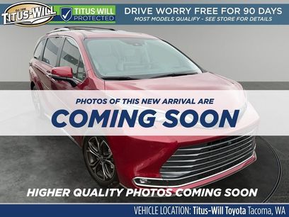 Used 2025 Toyota Sienna Platinum