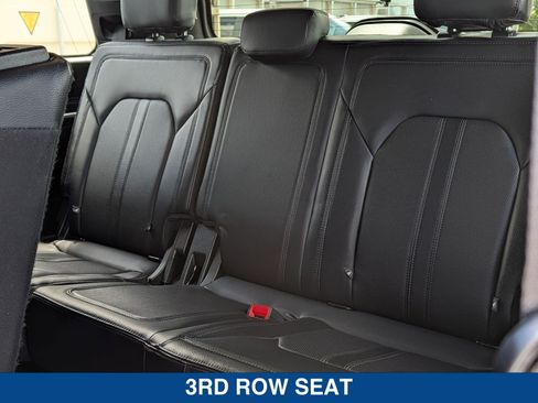 Used 2021 Ford Expedition Limited RWD image 17