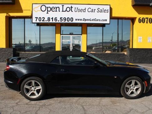 Used 2019 Chevrolet Camaro LT image 5