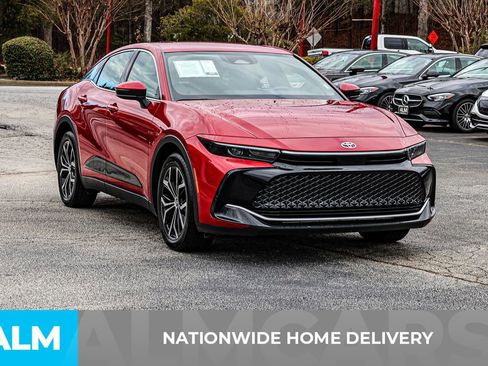 Used 2024 Toyota Crown XLE image 5