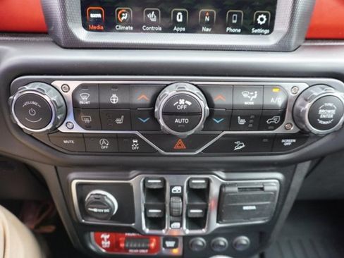 Used 2020 Jeep Wrangler Unlimited Rubicon AWD/4WD image 26