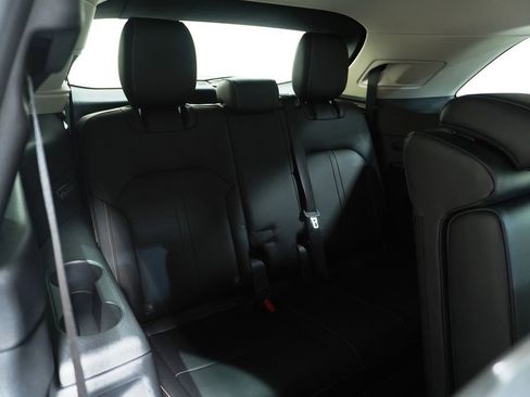 Certified 2025 MAZDA CX-90 3.3 Turbo w/ Preferred Package image 22