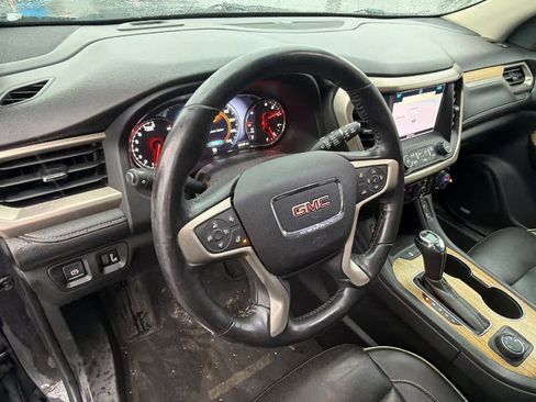 Used 2018 GMC Acadia Denali w/ Technology Package image 10