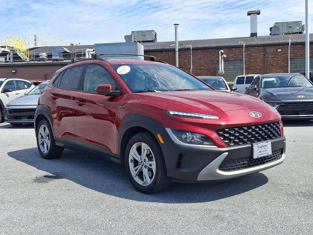 Certified 2023 Hyundai Kona SEL AWD/4WD image 3
