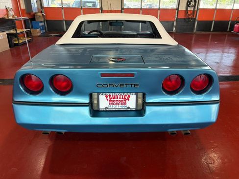 Used 1987 Chevrolet Corvette Convertible image 8