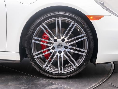 Used 2015 Porsche 911 Carrera 4S AWD/4WD image 13