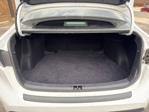 Used 2022 Toyota Corolla LE FWD image 7