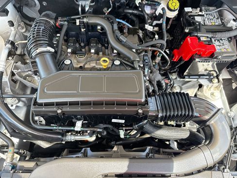Used 2025 Ford Escape Active AWD/4WD image 17