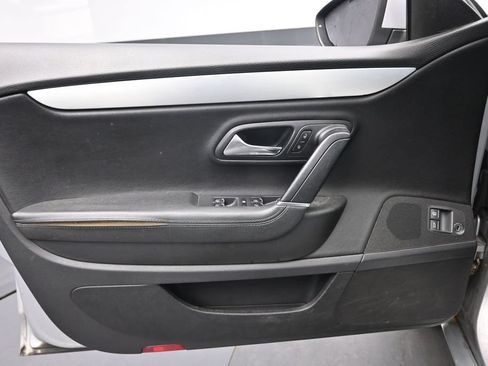 Used 2010 Volkswagen CC Luxury FWD image 18