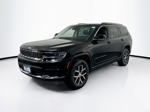 Used 2023 Jeep Grand Cherokee L Limited AWD/4WD image 1