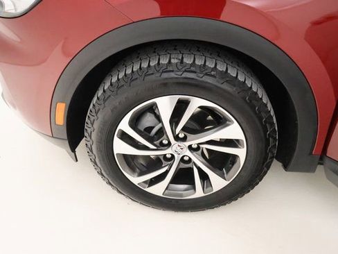 Used 2022 Buick Envision Essence w/ Technology Package I image 7