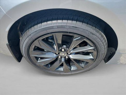 Used 2026 Toyota Corolla SE FWD image 11