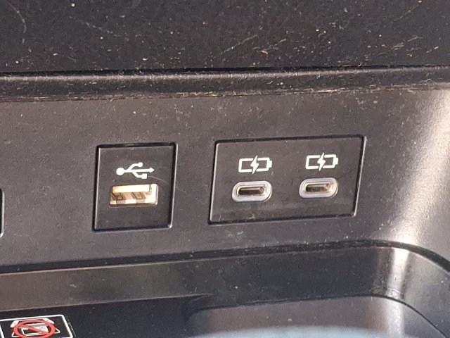 Used 2025 Toyota Camry LE FWD image 24