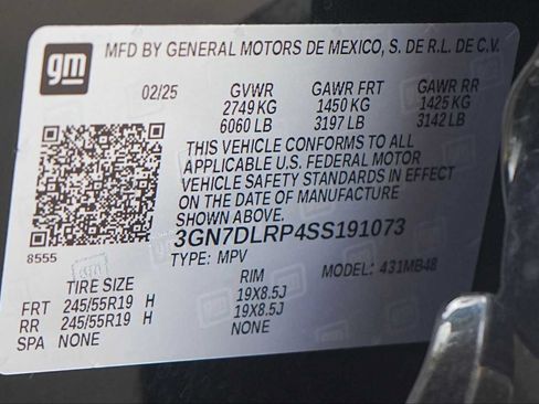 Used 2025 Chevrolet Equinox EV LT w/ Convenience Package FWD image 30
