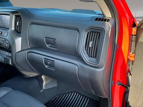 Used 2026 Chevrolet Silverado 1500 Custom Trail Boss w/ Turbomax Blackout Package AWD/4WD image 16