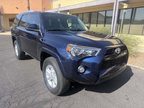 Used 2016 Toyota 4Runner SR5 AWD/4WD image 8