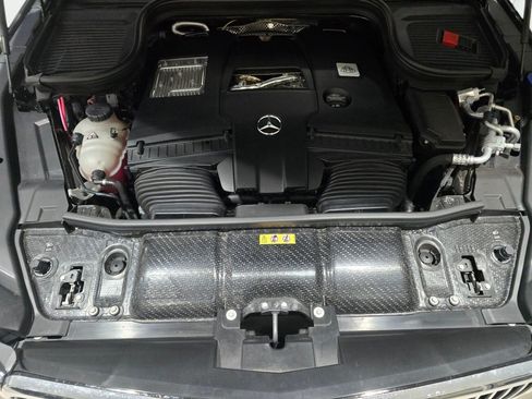 Used 2025 Mercedes-Benz Maybach GLS 600 4MATIC image 10