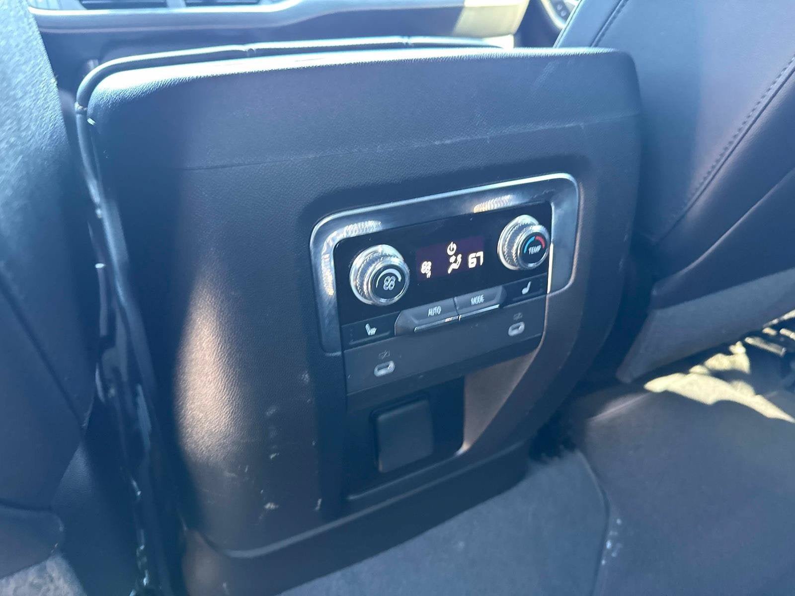 Used 2023 GMC Yukon AT4 w/ Max Trailering Package AWD/4WD image 15