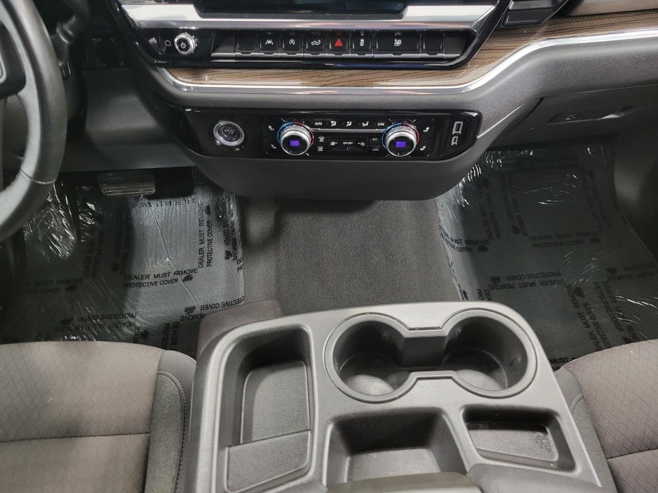 Used 2024 GMC Sierra 1500 Elevation AWD/4WD image 17