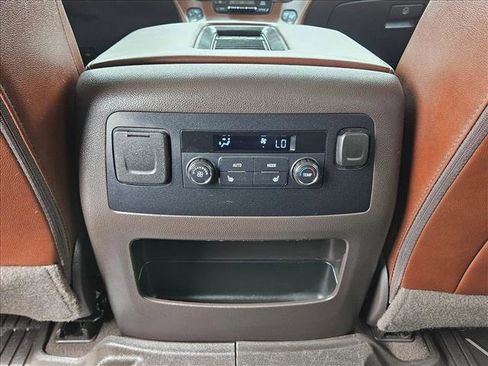 Used 2019 Chevrolet Tahoe Premier RWD image 19