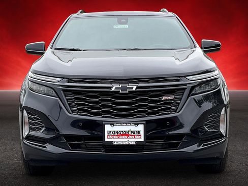 Used 2024 Chevrolet Equinox RS AWD/4WD image 2