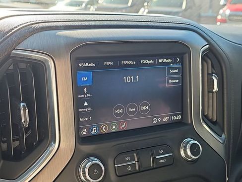 Used 2022 GMC Sierra 3500 Denali w/ Technology Package AWD/4WD image 11