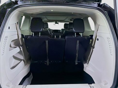 Used 2023 Chrysler Pacifica Limited image 29