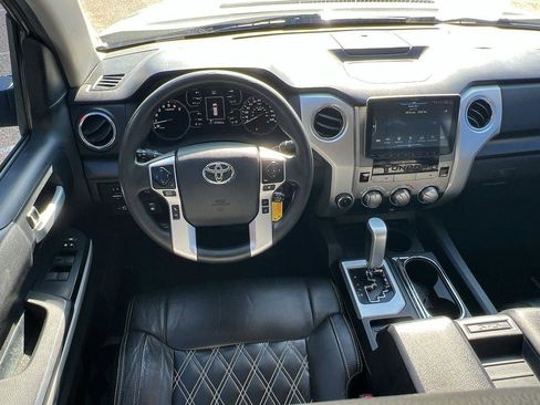 Used 2018 Toyota Tundra SR5 image 15