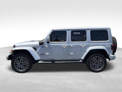 Used 2024 Jeep Wrangler High Altitude AWD/4WD image 6