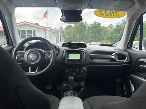 Used 2022 Jeep Renegade Latitude AWD/4WD image 10