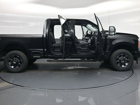 Used 2023 Ford F250 Lariat w/ Sport Appearance Package image 62