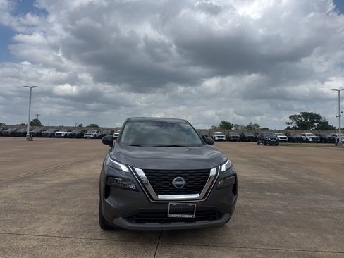 Certified 2023 Nissan Rogue S AWD/4WD image 3