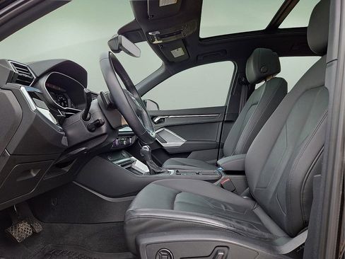 Used 2022 Audi Q3 2.0T Premium image 24