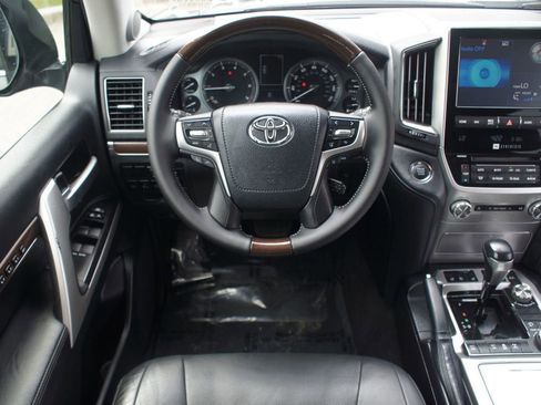 Used 2019 Toyota Land Cruiser AWD/4WD image 5