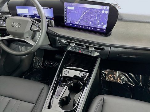 New 2026 Audi Q3 quattro 2.0T AWD/4WD image 6
