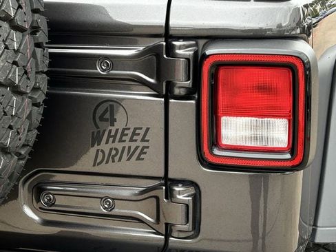 Used 2021 Jeep Wrangler Unlimited Sport image 7