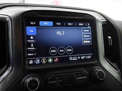 Used 2021 Chevrolet Silverado 2500 LTZ w/ LTZ Convenience Package AWD/4WD image 11