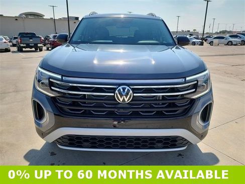 New 2026 Volkswagen Atlas Peak Edition image 9
