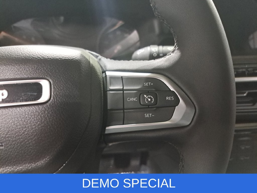 New 2026 Jeep Compass Latitude AWD/4WD image 17