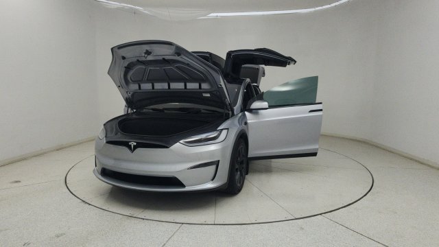 Used 2024 Tesla Model X AWD/4WD image 15