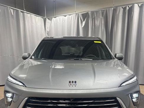 New 2026 Buick Enclave Preferred w/ Super Cruise Package image 3