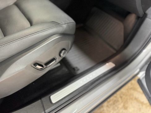 Used 2024 Volvo XC60 B5 Core image 13