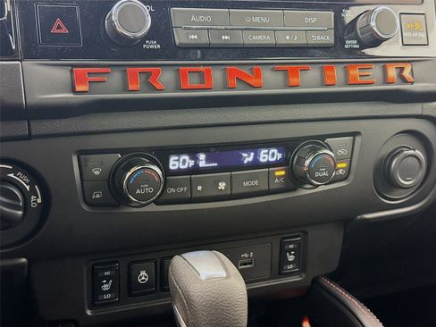 Used 2026 Nissan Frontier PRO-4X w/ Pro-4x Convenience Package image 13