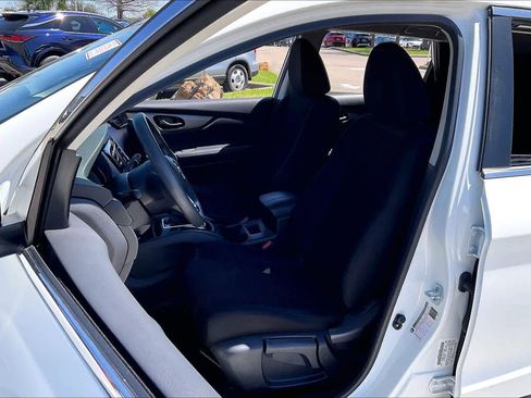 Used 2018 Nissan Rogue Sport S w/ S Appearance Package image 7