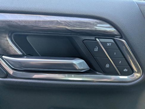 Used 2024 Chevrolet Silverado 2500 LTZ w/ LTZ Convenience Package image 25