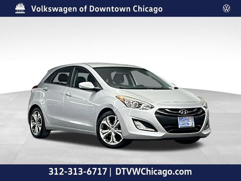 Used 2015 Hyundai Elantra GT w/ Option Group 02 FWD image 1