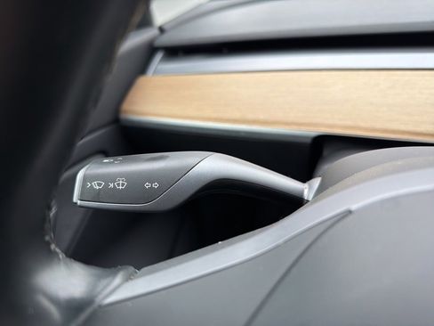 Used 2019 Tesla Model 3 Mid Range image 13